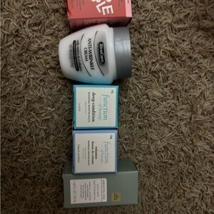 Anti-Wrinkle Cream - White | Women Skincare